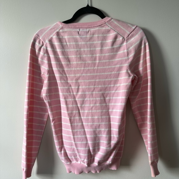 TOMMY HILFIGER SIZE MEDIUM SWEATER - Picture 3 of 6